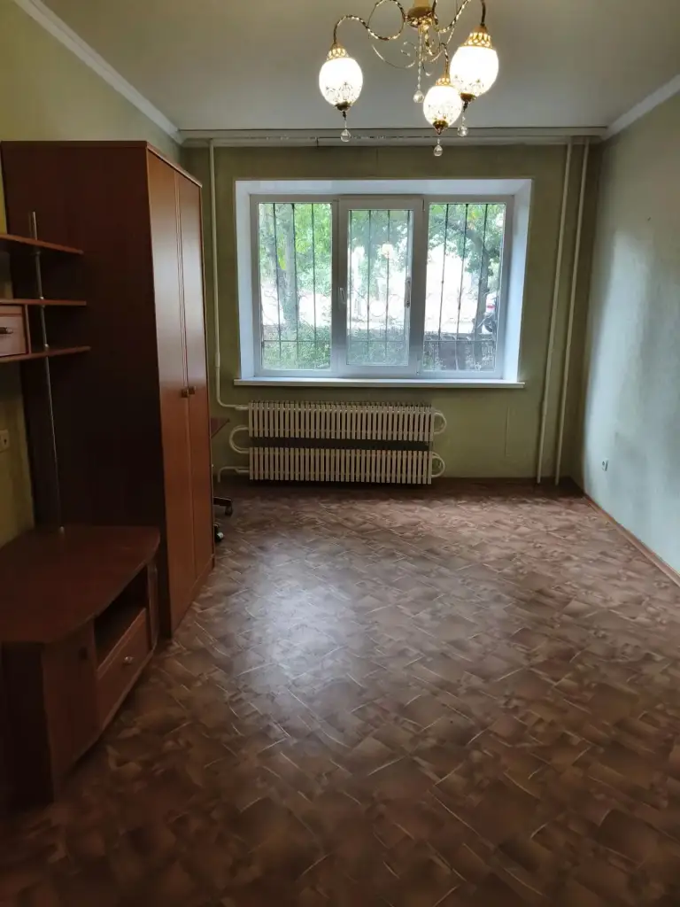 Продается 1-к квартира в донецке (киевский р-н, гладковка)
Уютная квартира на 1 этаже 9-этажного дома по ул. Савченко.
Общая площадь — 38 м², кухня — 8 м².
Инфраструктура: всё необходимое рядом — гимназия №61, детский сад, рынок, супермаркеты и амбулатория.
Юридическое сопровождение сделки «под ключ».
Цена: 3500 000 руб.
Звоните прямо сейчас:
— Наталья владимировна
Ан «новый донбасс»
Тел: +7 (949) 327-98-90 и 7 918 557 65 15 - фотография - 5