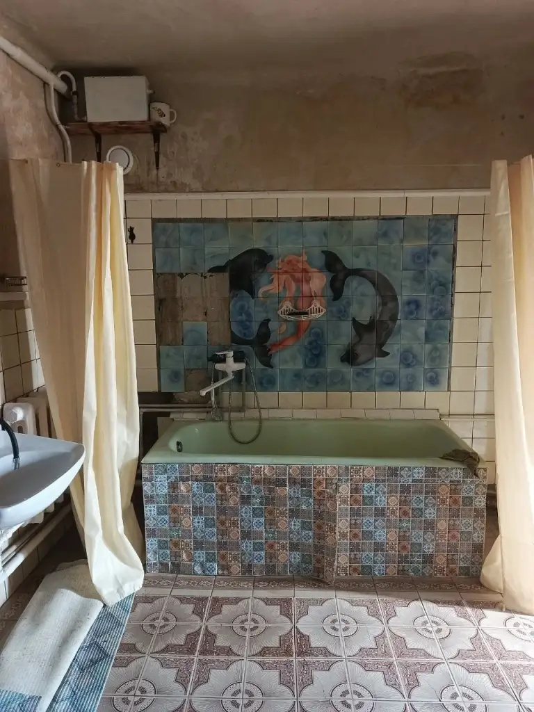 Продам дом ул. Рыбалко, 5 минут до жд вокзала.
Продам дом по улице рыбалко, ориентир улица артемовская, железнодорожный вокзал.
Дом в хорошем состоянии, зал, две спальни, холл, кухня, кладовая, санузел.
Гараж, летняя кухня, хозпостройки.
12 Соток приватизированной земли. Фруктовые деревья,

Документы готовы. +79493793647 - фотография - 6