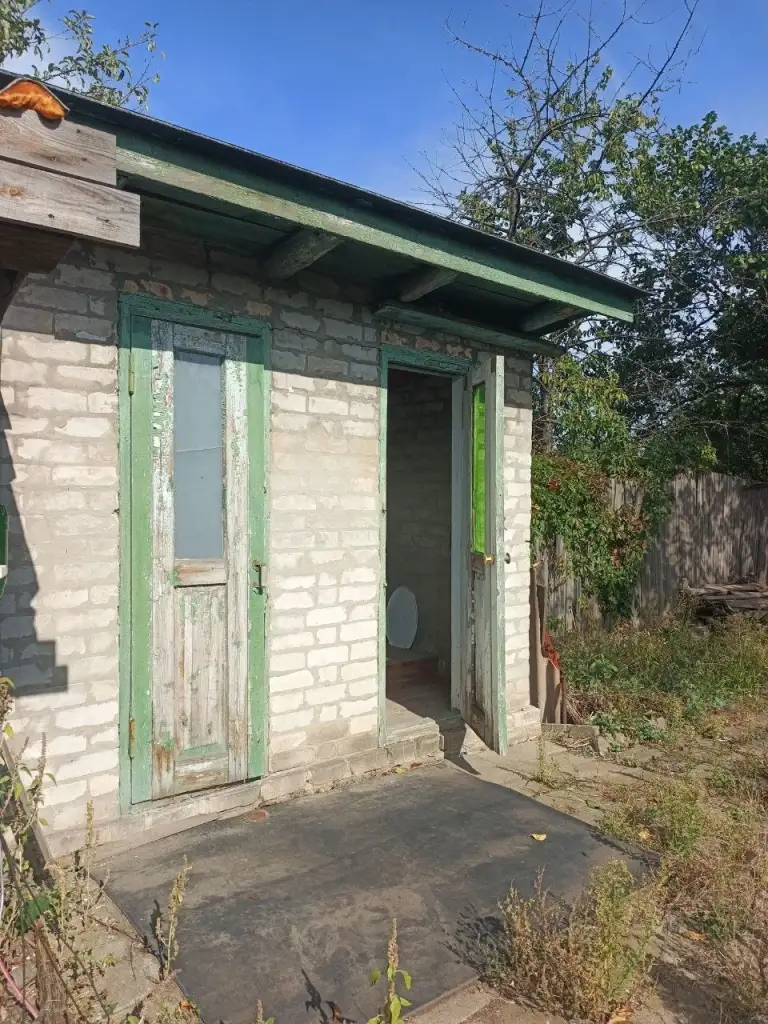 Продам дом ул. Рыбалко, 5 минут до жд вокзала.
Продам дом по улице рыбалко, ориентир улица артемовская, железнодорожный вокзал.
Дом в хорошем состоянии, зал, две спальни, холл, кухня, кладовая, санузел.
Гараж, летняя кухня, хозпостройки.
12 Соток приватизированной земли. Фруктовые деревья,

Документы готовы. +79493793647 - фотография - 2