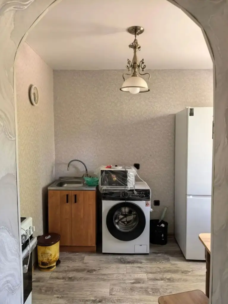 1К. Квартира — пролетарский район, парк горького
Этаж: 2/5

Сдаётся в аренду. Накопительный бак на 750 литров, бойлер.

— Стоимость: **20 000 ₽**
+7(949)105-35-35, Виктория - фотография - 1