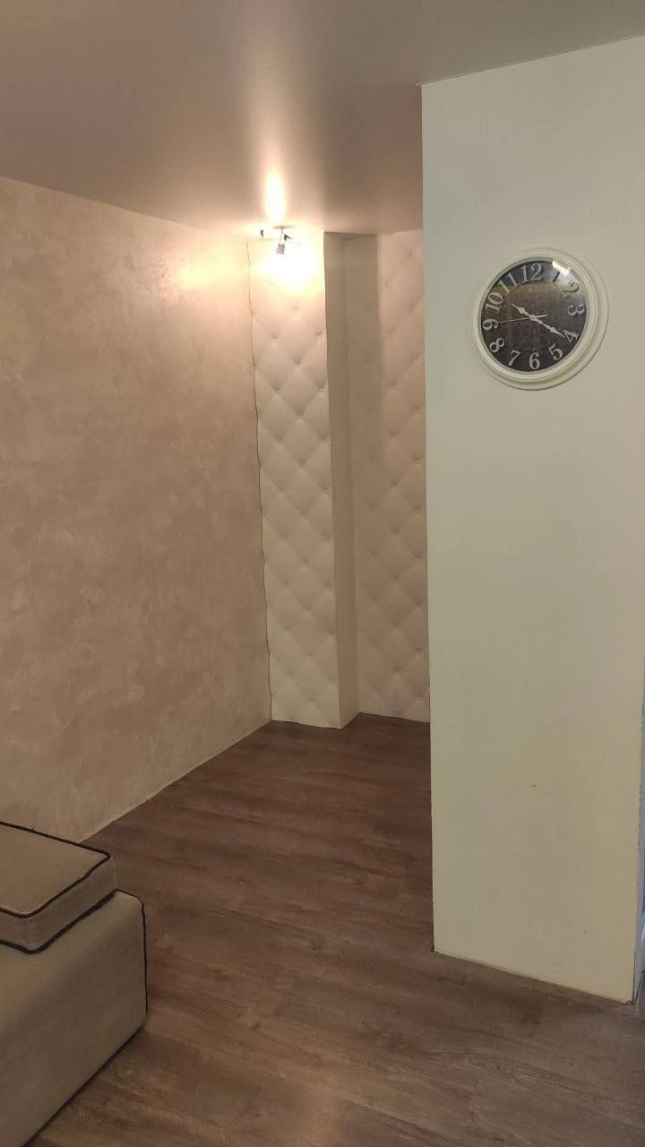 1К. Квартира — ворошиловский район, пл. Конституции, набережная
Общая площадь — 40 кв. М.
Этаж: 3/14
Отличное состояние, установлен накопительный бак.
— Стоимость: **65 000 ₽** + коммунальные услуги
+7(949)105-35-35, Виктория - фотография - 1