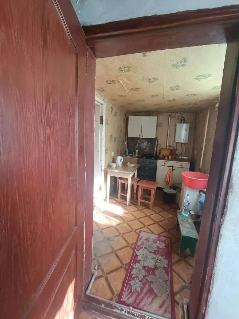 Ппродам
Дом с газом + летняя кухня, 16 соток.
Ориентир – семашко.
Требует вложений, есть частично материалы для ремонта. Дом шпальный, обложен шлакоблоком и кирпичом. Отопление газовое + печное, водоснабжение центральное. Больше фото по запросу.
Цена 1,8 млн. Собственник на сделке.
☎️ +7 949 336 13 96 - фотография - 6