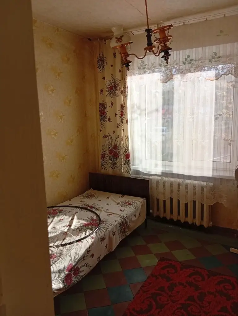 3К. Квартира — куйбышевский район, топаз
Общая площадь — 67 кв. М.
Этаж: 1/9

Все комнаты раздельные, кухня — 8 кв. М. , есть лоджия. Окна пластиковые, состояние жилое. Срочная продажа, торг.

— Стоимость: **3 500 000 ₽**
+7(949)105-35-35, Виктория - фотография - 3