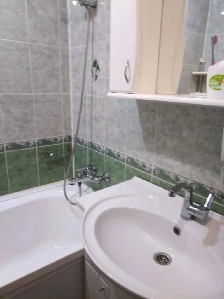 Продажа 2х комнатная квартира
Донецк в ленинском районе боссе.
Площадь: 50 м2 (общая), кухня: 7 м2
Этаж: 9 из 9. Есть тех этаж.
Отличная планировка в квартире две лоджии.
Инфраструктура: детский сад, школа, магазины, супермаркет.
Документы готовы.
Стоимость 4.500.000 рублей.
+7(949) 327-98-90 Наталья - фотография - 3