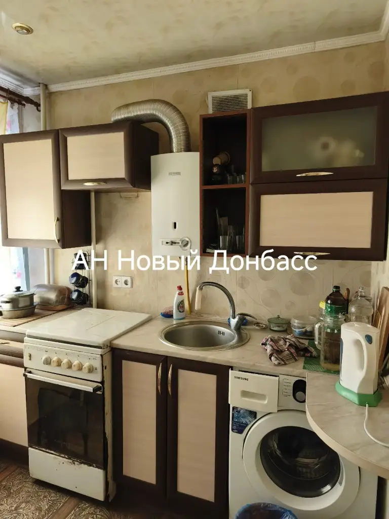 Продажа 1 комнатная квартира
Донецк в киевском районе, ул. Собинова
🔹Площадь: 27 м2 (общая), кухня: 6м2
🔹Этаж: 3 из 4. Дом кирпичный.
👍Отличная планировка в квартире балкон.
📍Инфраструктура: детский сад, школа, магазины, супермаркет.
Документы готовы.
💰Цена: 2.500.000 рублей. Наталья - фотография - 6