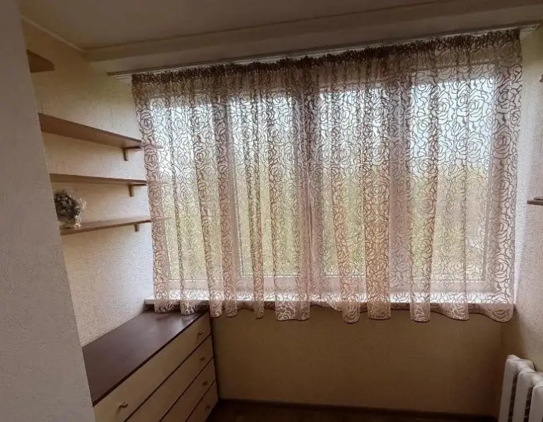 Продам 3-комнатную квартиру на текстильщике, кировский район донецка.
Ориентир – обжора. В радиусе 50-200 м супермаркет, школа, детский сад, остановка общественного транспорта, рынок и т. Д. Отличный ремонт, техэтаж.
5 Этаж / 5. Собственник готов торговаться
Цена 5 000 000 руб.
+7 949 336 13 92 - фотография - 2