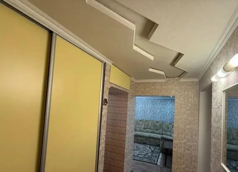 Продам 3-комнатную квартиру на текстильщике, кировский район донецка.
Ориентир – обжора. В радиусе 50-200 м супермаркет, школа, детский сад, остановка общественного транспорта, рынок и т. Д. Отличный ремонт, техэтаж.
5 Этаж / 5. Собственник готов торговаться
Цена 5 000 000 руб.
+7 949 336 13 92 - фотография - 3