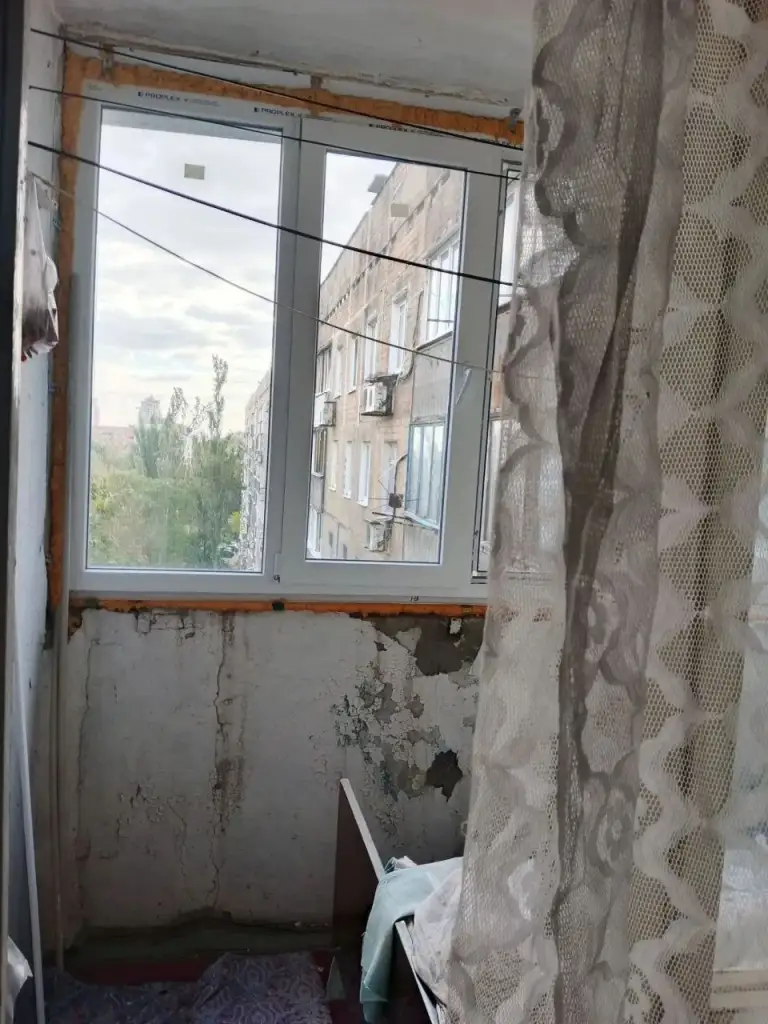 3К. Квартира — киевский район, ул. Политбойцов

Общая площадь — 66 кв. М.
Этаж: 6/9

Балкон застеклён. Окна деревянные. Торг уместен.

— Стоимость: **3 300 000 ₽**
+7(949)105-35-35, Виктория - фотография - 3