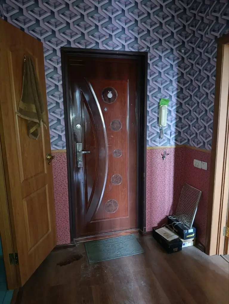 1К. Квартира — кировский район, текстильщик, ул. Высоцкого, 1
Общая площадь — 36 кв. М.
Этаж: 9/9

Чешка.

— Стоимость: **2 500 000 ₽**
+7(949)105-35-35, Виктория - фотография - 1