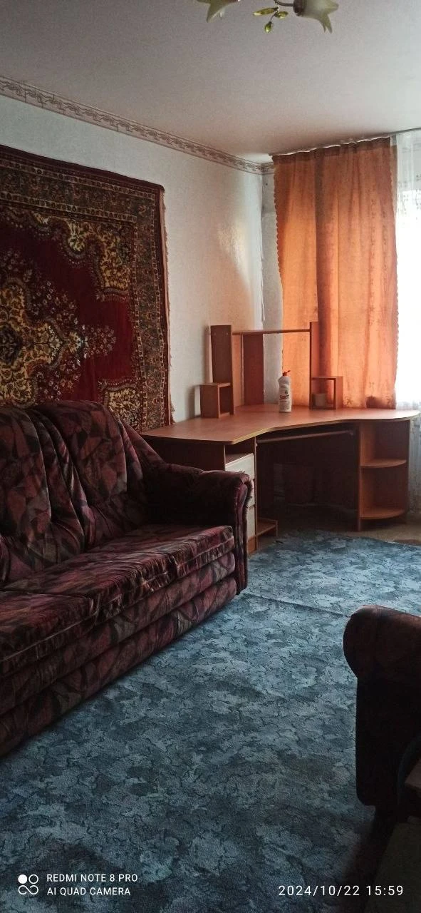 Комната в общежитии — кировский район, текстильщик, ул. Петровского
Общая площадь — 17 кв. М.
Этаж: 7/9

Комната в хорошем состоянии. Бронированная дверь, металлопластиковое окно. Санузел и кухня общие.

Документы готовы.

— Стоимость: **1 000 000 ₽**
+7(949)105-35-35, Виктория - фотография - 1