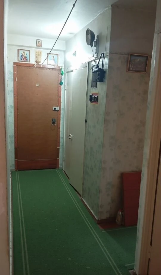 Продам квартиру. Донецк, буденновский р-н. , ул. Римского-корсакова
Продается 2 комн. Квартира, этаж 4/5, площадь 44.9 м²
Комнаты изолированные, санузел раздельный. Квартира требует ремонта. Водоснабжение по графику. Рядом магазины, школа, детский сад № 355 аптека и остановки общественного транспорта.
Стоимость 3.800.000 рублей (торг)
+7(949)014-66-70 - Артур - фотография - 4