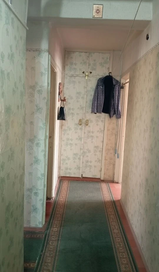 Продам квартиру. Донецк, буденновский р-н. , ул. Римского-корсакова
Продается 2 комн. Квартира, этаж 4/5, площадь 44.9 м²
Комнаты изолированные, санузел раздельный. Квартира требует ремонта. Водоснабжение по графику. Рядом магазины, школа, детский сад № 355 аптека и остановки общественного транспорта.
Стоимость 3.800.000 рублей (торг)
+7(949)014-66-70 - Артур - фотография - 5