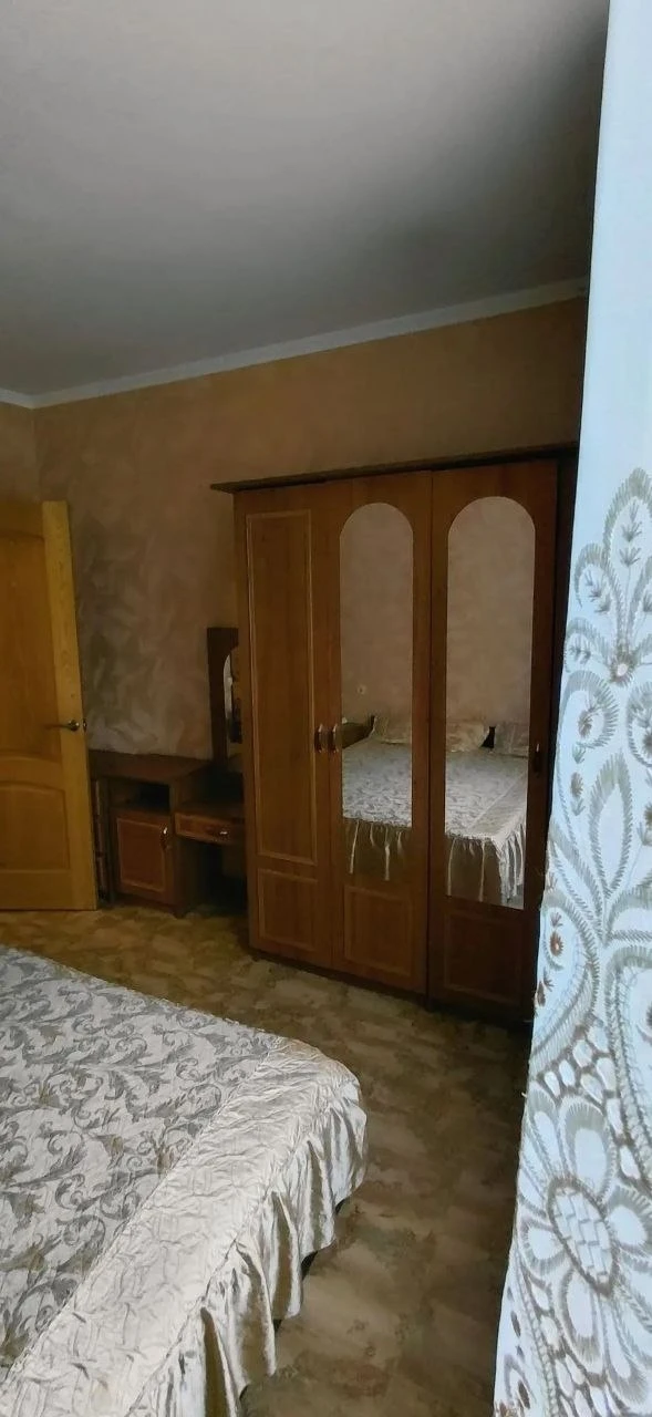 2К. Квартира — калининский район, пр. Дзержинского
Сдается у областного гаи. Укомплектована мебелью и техникой, хорошее состояние.
Вода подается по графику. Планируется установка бойлера.
— Стоимость: **40 000 ₽** + коммунальные услуги
+7(949)105-35-35, Виктория - фотография - 9