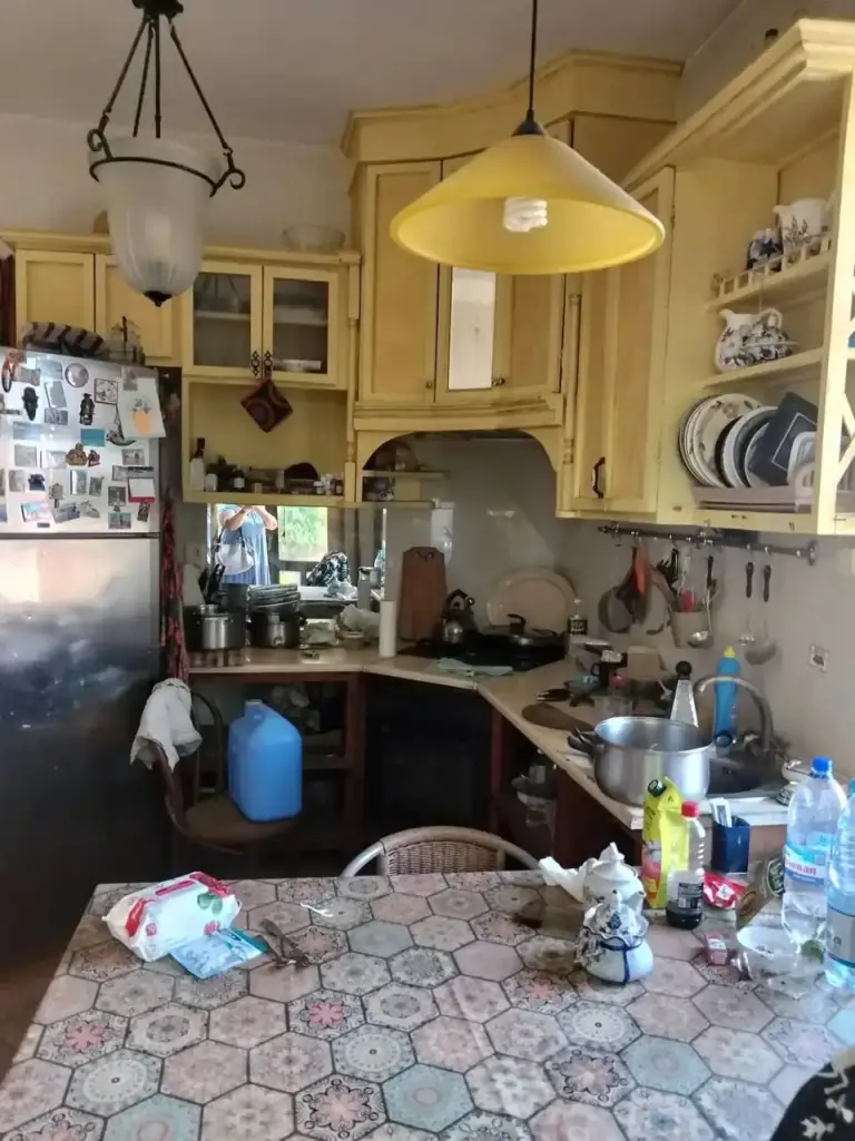 Дом — куйбышевский район, ул. Порт-артурная, 17
Общая площадь — 215 кв. М.
Трёхуровневый дом рядом с гостиницей «прага». Требует косметического ремонта.
— Стоимость: **15 000 000 ₽**
+7(949)105-35-35, Виктория - фотография - 5