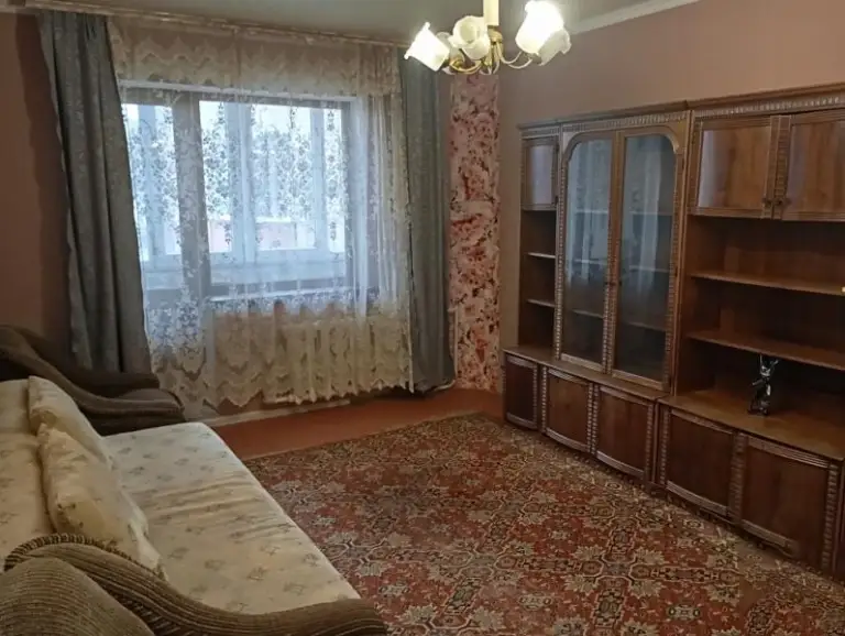 Продам 2-комнатную квартиру на текстильщике, кировский район донецка.
Чешская планировка, 9эт /9, крупногабаритная, 54 м. Кв. С\у раздельный в кафеле. Вся необходимая для жизни инфраструктура в шаговой доступности. Больше фото по запросу. Адрес указан ориентировочно.
Цена 4 млн. Собственник в донецке
+ 7 949 336 13 92 - фотография - 5