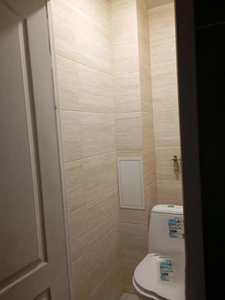 Продам 2-комнатную квартиру на текстильщике, кировский район донецка.
Чешская планировка, 9эт /9, крупногабаритная, 54 м. Кв. С\у раздельный в кафеле. Вся необходимая для жизни инфраструктура в шаговой доступности. Больше фото по запросу. Адрес указан ориентировочно.
Цена 4 млн. Собственник в донецке
+ 7 949 336 13 92 - фотография - 8