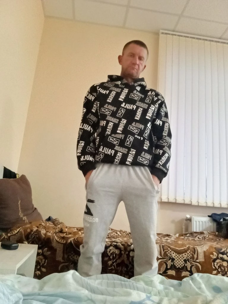 сниму квартиру на длительный срок. в городе ясиноватой. чистоту и порядок гарантирую. своевременную... - фотография