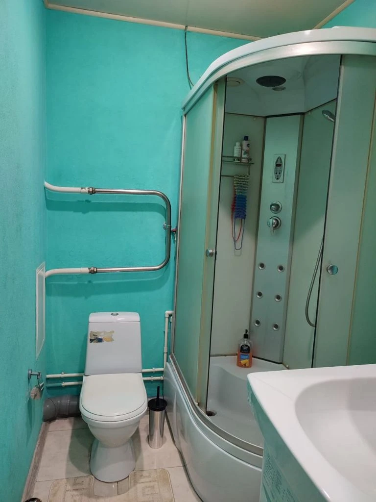 сдам 1 комнатную квартиру от собственника 36м² по адресу г. донецк, калининский р-н 📍ор-р дружба, пр-кт ильича ✅стоимость аренды: 23.000 рублей + ку квартира расположена на 3-ем этаже, имеется вся необходимая мебель и бытовая техника ❗️только на длительный срок ❗️ по этой и другой квартире звоните по номеру +79494039200 📲 или пишите в телеграмм💬 - фотография - 7