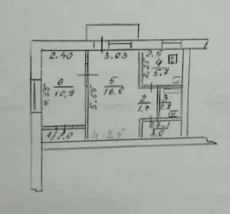 Продам 2х-комнатную квартиру в центре города торез, ул. Николаева 31. Квартира находится на комфортном 3 этаже. Рядом вся инфраструктура, магазины, транспорт. Цена -3 млн, возможен торг при осмотре. 8-951-507-45-97 нелли - фотография - 10