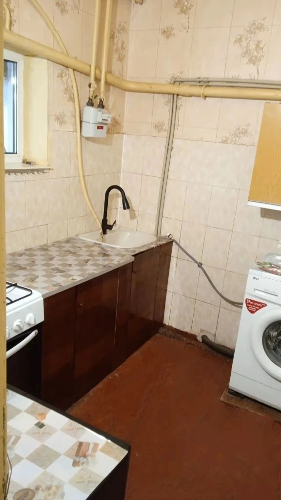 Продам газифицированный дом в г/о енакиево, на юнкоме, ул. Бутлерова общая площадь 72,6 кв. М. , из 4 комнат, состояние жилое, цена 2800000руб. Тел: +7949 366 19 49 - фотография - 4