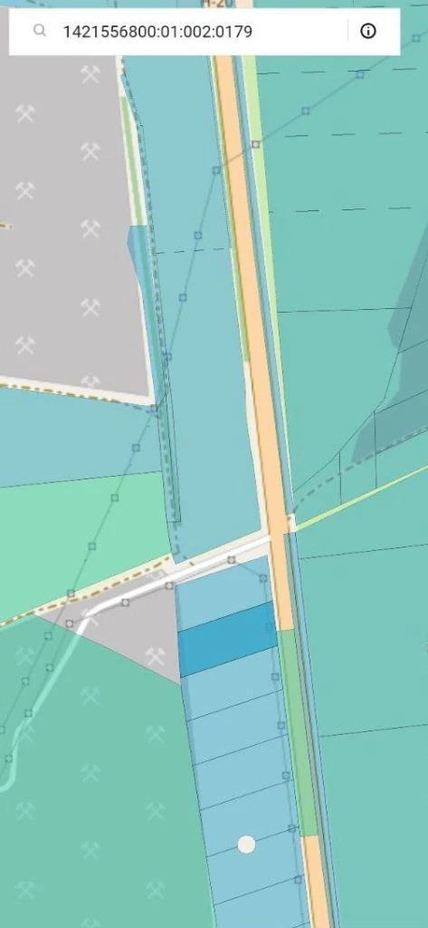 Продам земельный участок 200 соток вдоль трассы донецк – мариуполь участок расположен непосредственно вдоль дороги "перед въездом в новотроицкое", удобный подъезд и выезд на трассу. Отлично подходит под коммерческое использование: логистическую базу, сто, стоянку грузового транспорта, складскую площадку, стройбазу или придорожный бизнес. Общая площадь — 2 гектара. Половина территории отсыпана щебнем и готова для использования под технику или складирование. Очень хорошая видимость с трассы и постоянный автомобильный трафик. Цена: 15 500 000 руб. Все вопросы по телефону: +7(949)558-37-27 - фотография - 3