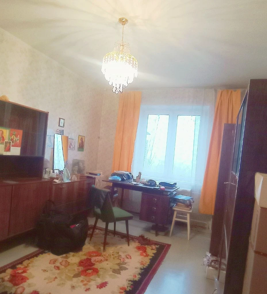 Недвижимость донецк днр. Продажа 3 комн кв калининский рн. Грузия цена 6800 000 руб агентство недвижимости ☎+79494046048 комнат 3 площадь 65.58м² жилая 43.4 м² кухня 9 м² этаж 5 из 9 расположение центр донецка, пр. Ильича №28 (номер дома указан ориентировочный) место центр калининского р-на. Грузия. Инфраструктура современная. Отличная транспортная развязка. Рядом расположены магазины, больницы, театр кукол, школа, садик, остановка транспорта. Документы готовы. Собственник в донецке. Фото соответствуют, дополнительные по запросу. Уютная, приятная 3х комнатная квартира расположена на 8-ом этаже 9-ти этажного дома. Комнаты одна раздельная и две смежные. Лоджия, балкон застеклённые, пластик. Санузел раздельный. В квартире сделан евроремонт 2000г. Продается с мебелью, бытовой техникой (холодильник, кондиционер). Кухонный гарнитур. Окна пластик. Отличная входная дверь, тамбур на две квартиры. Подъезд ухоженный. Вода холодная по графику. Подача воды в квартиру. Возле дома есть место для парковки машины и детская площадка. Отличный вариант. Звоните, ждём только вас. Пока в продаже). Цена 6800000р +услуги риелтора. Предложение от агентства недвижимости, подбор вариантов различной степени комфортности, все районы г. Донецка. Оставляйте свои заявки, наша база ежедневно обновляется. С нами легко и уверенно. Будем рады быть вам полезными. +79494046048 феникс-телеграмм, max. - фотография - 11