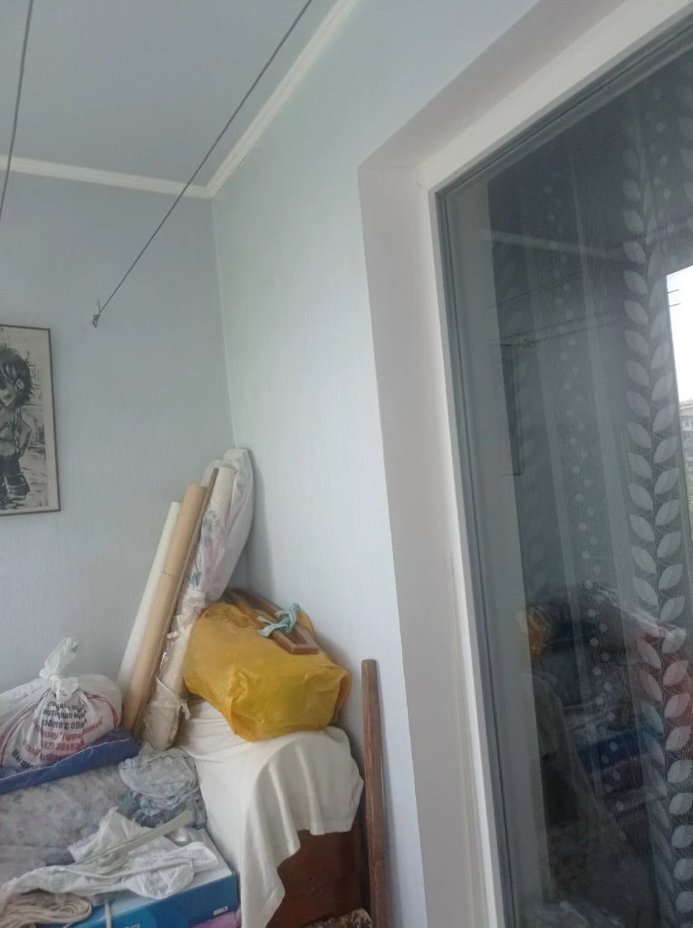 Недвижимость донецк днр. Продажа 3 комн кв калининский рн. Грузия цена 6800 000 руб агентство недвижимости ☎+79494046048 комнат 3 площадь 65.58м² жилая 43.4 м² кухня 9 м² этаж 5 из 9 расположение центр донецка, пр. Ильича №28 (номер дома указан ориентировочный) место центр калининского р-на. Грузия. Инфраструктура современная. Отличная транспортная развязка. Рядом расположены магазины, больницы, театр кукол, школа, садик, остановка транспорта. Документы готовы. Собственник в донецке. Фото соответствуют, дополнительные по запросу. Уютная, приятная 3х комнатная квартира расположена на 8-ом этаже 9-ти этажного дома. Комнаты одна раздельная и две смежные. Лоджия, балкон застеклённые, пластик. Санузел раздельный. В квартире сделан евроремонт 2000г. Продается с мебелью, бытовой техникой (холодильник, кондиционер). Кухонный гарнитур. Окна пластик. Отличная входная дверь, тамбур на две квартиры. Подъезд ухоженный. Вода холодная по графику. Подача воды в квартиру. Возле дома есть место для парковки машины и детская площадка. Отличный вариант. Звоните, ждём только вас. Пока в продаже). Цена 6800000р +услуги риелтора. Предложение от агентства недвижимости, подбор вариантов различной степени комфортности, все районы г. Донецка. Оставляйте свои заявки, наша база ежедневно обновляется. С нами легко и уверенно. Будем рады быть вам полезными. +79494046048 феникс-телеграмм, max. - фотография - 14