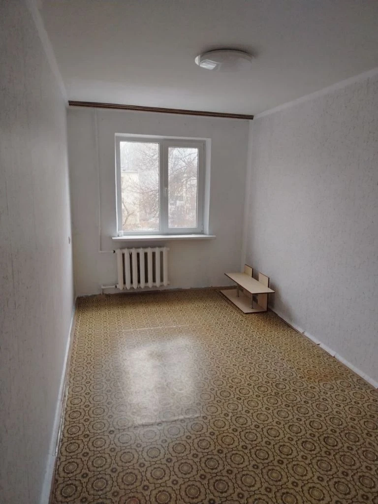 Недвижимость донецк днр продажа 2х комнатных кв калининский рн. Пр. Ильича мясокомбинат цена 3 800 000 руб агентство недвижимости ☎+79494046048 комнат 2 площадь 44,2м² жилая 28 м² кухня 5.5 м² этаж 4 из 5 расположение центр донецка ул 50-й гв дивизии д.2 (номер дома указан ориентировочный). Отличная инфраструктура. Рядом проспект ильича, мясокомбинат, макаронка, мотель, бульвар шахтостроителей детская обл больница. Уютный двор дома. Соседи доброжелательные. Квартира находится на 4-м этаже 5-го этажного дома. В квартире косметический ремонт. Квартира с частичной мебелью. Вода холодная по графику, горячая -газовая колонка автомат. Фото соответствуют. Документы росреестр готовы. Собственник один. Цена 3800000 рублей + услуги риелтора. Предложение от агентства, подбор вариантов различной степени комфортности, все районы г. Донецка. Оставляйте свои заявки, наша база ежедневно обновляется! С нами легко и уверенно! +79494046048 феникс-телеграмм, max. - фотография - 3