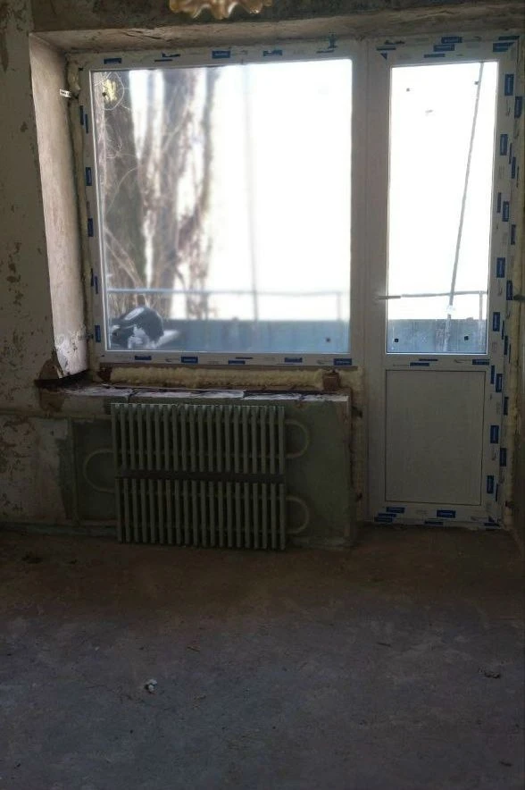 Недвижимость донецкднр продажа 1 комн кв гостинка под ремонт 1600000 рублей, пролетарский р-н, пирамида агентство недвижимости ☎️+79494046048 площадь 24 м² жилая 12 м² кухня 4,7 м² этаж. 4 из 5 квартира гостинка 1 комн под ремонт ул. Раздольная д.22( номер дома указан ориентировочный) дом находится возле остановки. Магазины, школа, детский сад, больница, рынки, супер маркеры, мфц- всё рядом. Отличная инфраструктура в квартире установлены новые входная дверь, пластиковые окна. Санузел совмещён, кафель. Вода по графику. Фото соответствуют. Документы россреестр готовы. Цена 1600000 рублей + услуги риелтора. Предложение от агентства, подбор вариантов различной степени комфортности, все районы г. Донецка. Оставляйте свои заявки(предложения) по продаже, по покупке квартир, наша база ежедневно обновляется! С нами легко и уверенно! Риелтор +79494046048 феникс -телеграмм, max. - фотография - 6