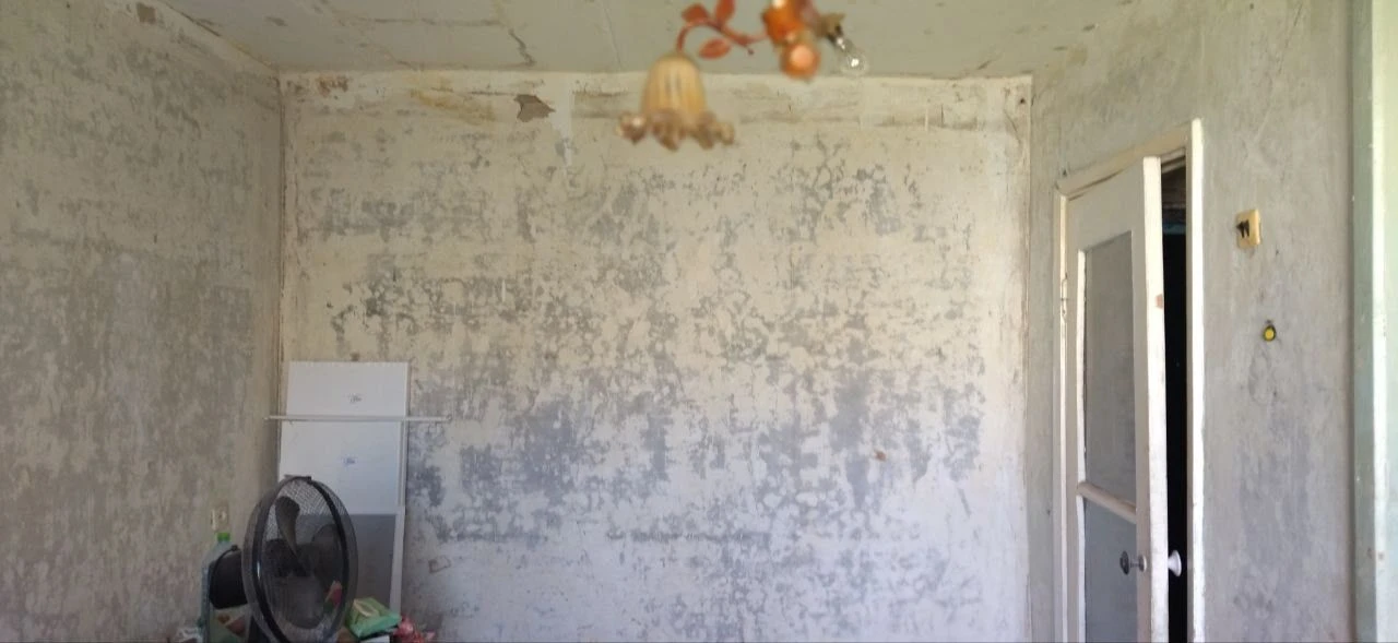 Недвижимость донецкднр продажа 1 комн кв гостинка под ремонт 1600000 рублей, пролетарский р-н, пирамида агентство недвижимости ☎️+79494046048 площадь 24 м² жилая 12 м² кухня 4,7 м² этаж. 4 из 5 квартира гостинка 1 комн под ремонт ул. Раздольная д.22( номер дома указан ориентировочный) дом находится возле остановки. Магазины, школа, детский сад, больница, рынки, супер маркеры, мфц- всё рядом. Отличная инфраструктура в квартире установлены новые входная дверь, пластиковые окна. Санузел совмещён, кафель. Вода по графику. Фото соответствуют. Документы россреестр готовы. Цена 1600000 рублей + услуги риелтора. Предложение от агентства, подбор вариантов различной степени комфортности, все районы г. Донецка. Оставляйте свои заявки(предложения) по продаже, по покупке квартир, наша база ежедневно обновляется! С нами легко и уверенно! Риелтор +79494046048 феникс -телеграмм, max. - фотография - 9