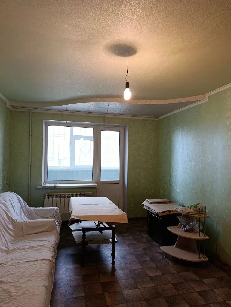 Продам 2-х комнатную квартиру г. Горловка,1/10эт. От собственника в цгр, 88 квартал, ул. Матросова 107. С автономным отоплением. Без мебели. Общая площадь 50,8 м2. Окна пластиковые, решётки. Лоджия застеклённая пластиковые окна, решётки на половину отапливается. Сантехника в использовании не была. Трубы поменяны. Счётчик на воду, газ. Цена 2800 000 торг. Тел. +79784546845,станислав (телеграм, макс) перезвоним вам 🤝 - фотография - 12