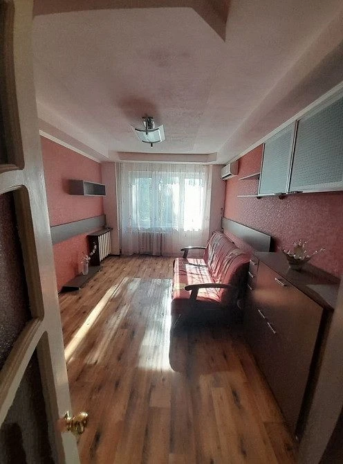 Продам 2-комнатную квартиру. Донецк. Отличный ремонт. 4 000 000 р.
- Район 125 школы-лицея. Мфц.
- Качественный капитальный ремонт. Фото реальные.
- Комнаты раздельные. Большая лоджия.
- Окна в зеленый двор.
- Возможна продажа через сервис безопасных расчетов от сбербанка.
- Обеспечение сделок с материнским капиталом, военными и другими сертификатами, ипотечным кредитованием.
- Ипотека.
- Звоните!
+7(949)331-51-61 - Telegram, whatsapp, max -
+7(918)215-44-99 - Telegram, whatsapp, max -
Почта: 0713315161@mail. Ru
T. Me/shevchencoigor - фотография - 4
