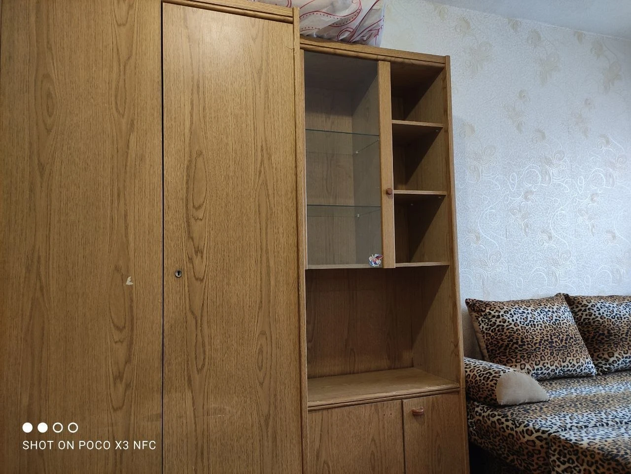 1к. Квартира — донецк, микрорайон донской описание: сдается в долгосрочную аренду 1к квартира с холлом. Минимальный набор мебели и бытовой техники: холодильник, стиральная машина-автомат. — стоимость: **20 000 ₽** + коммунальные услуги. +7(949)105-35-35, виктория ( ( don estate | +7 (949) 105-35-35 | telegram @doneestate | vk vk. Com/doneestate | max max. Ru/id930301547489_biz - фотография - 2